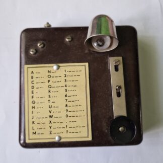 Starý přístroj Morseovka s původní krabičkou